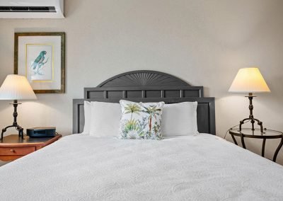 caribbean-luxury-rentals-villa-playa-bed-4
